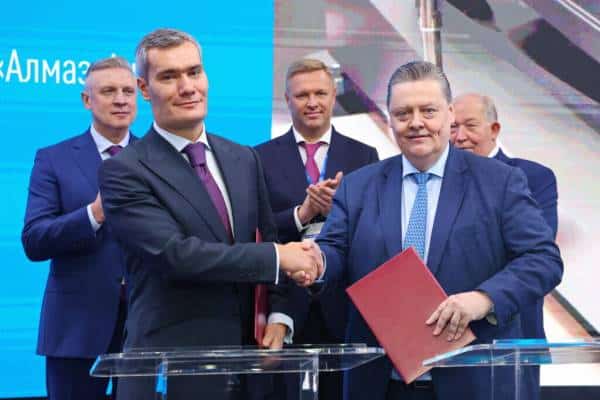 Газпром и Ростех займутся производственно-сбытовой инфраструктурой СПГ