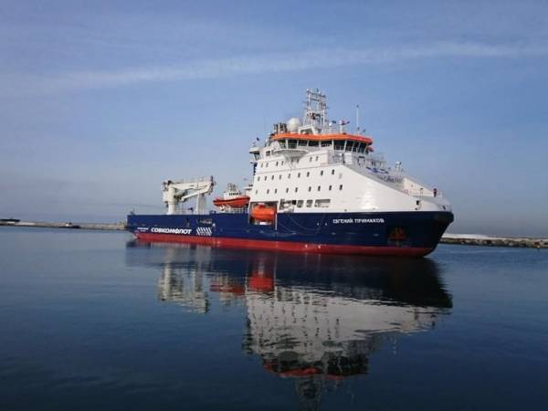 В порту Пригородное ошвартовалось судно прибывшее для проведения капремонта на объектах «Сахалин Энерджи»