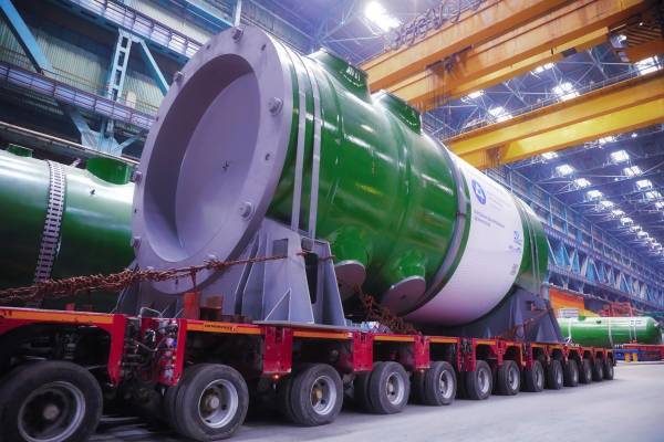 Атоммаш отгрузил для первого блока Курской АЭС-2 атомный реактор нового типа