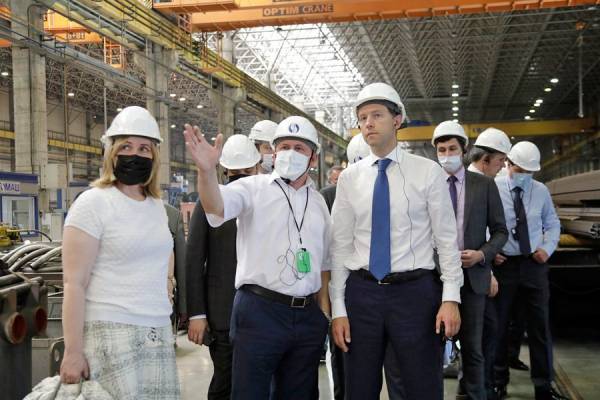 «Белэнергомаш-БЗЭМ» – Министр промышленности и торговли РФ и ВРИО губернатора Белгородской области посетили завод