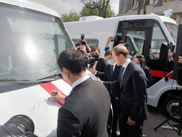 Горьковский автозавод поставил автомобили скорой помощи в Узбекистан